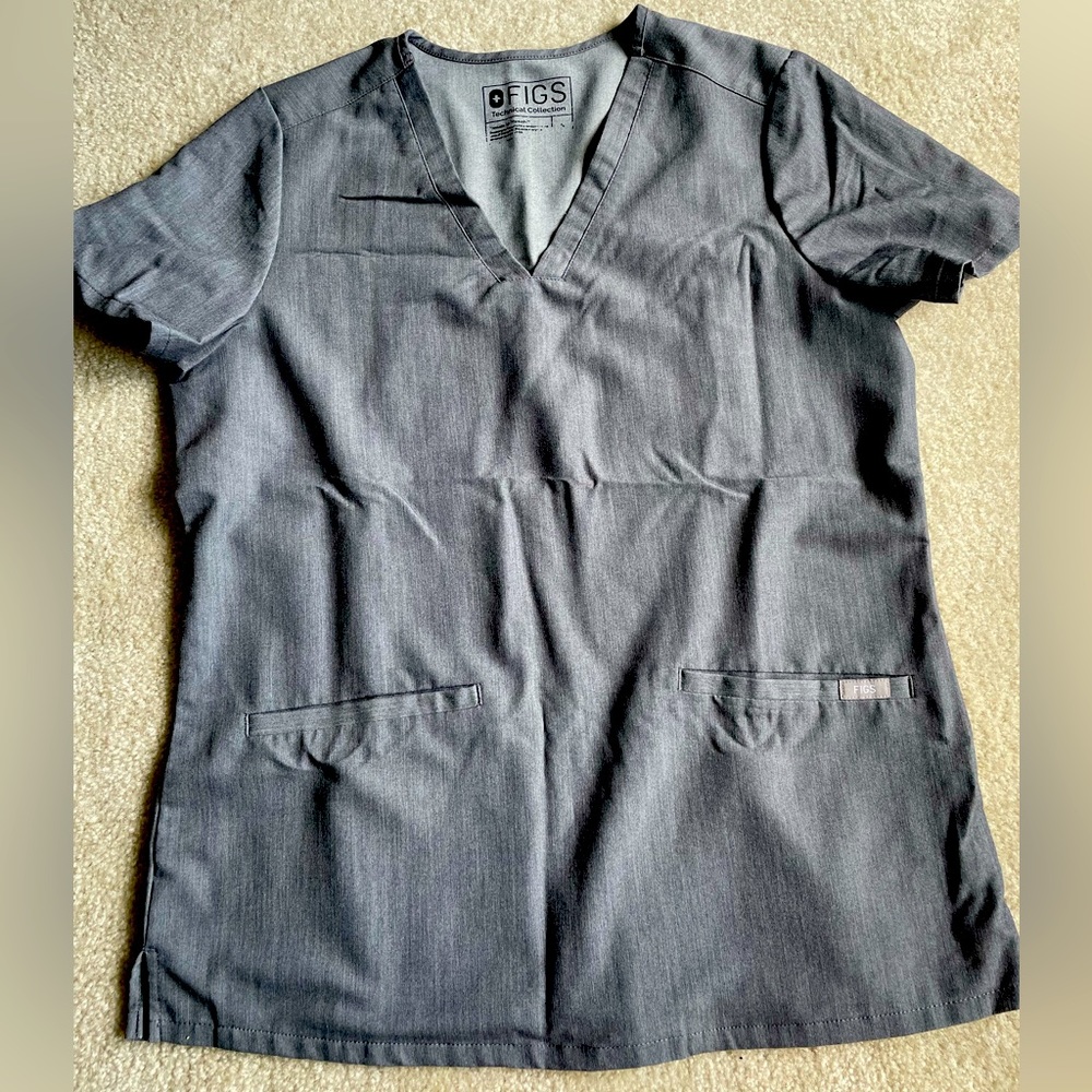 Figs Casma three pocket scrub top